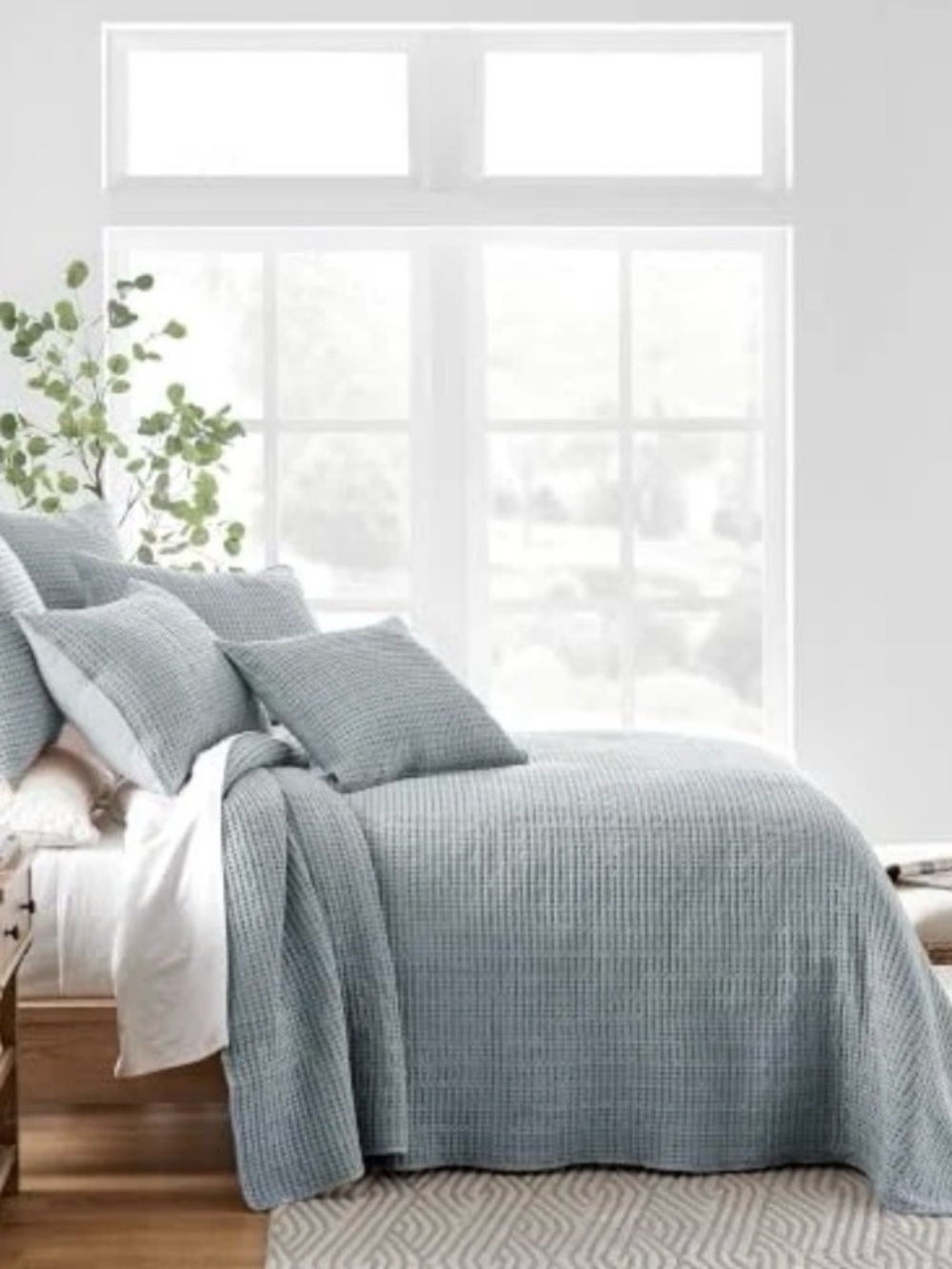 Mills Waffle Set (122x106in) with 2 Pillow Shams King Bedspread Chambray